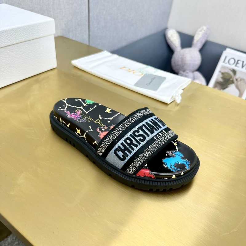 ch**an D*or slippers